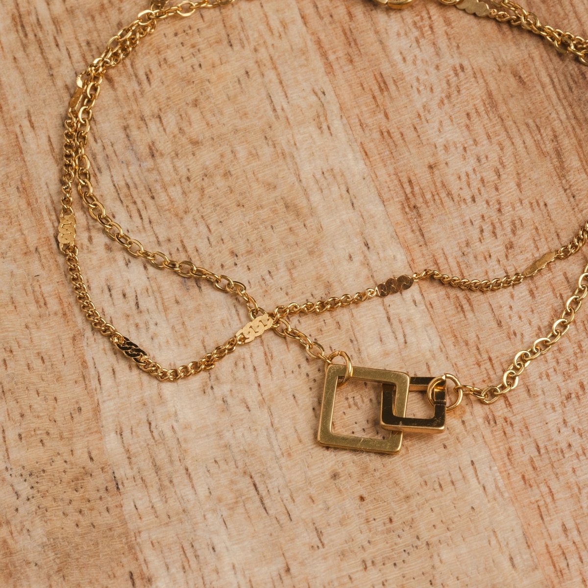 Square Link Pendant Bracelet – 18K Gold Plated